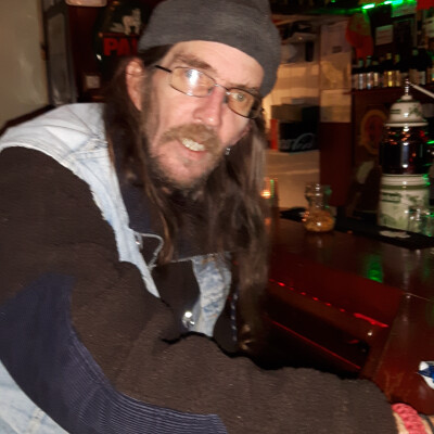 John  is looking for a Room in Almere