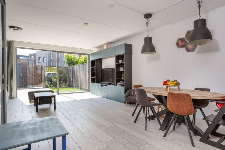 Woonhuis aan Amaterasuhof 33, Almere