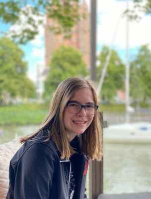 Elsa zoekt een Huurwoning / Kamer / Appartement in Almere
